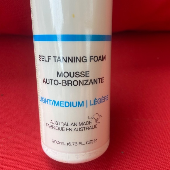Bondi Sands self tanning foam (light/medium) - Picture 2 of 4